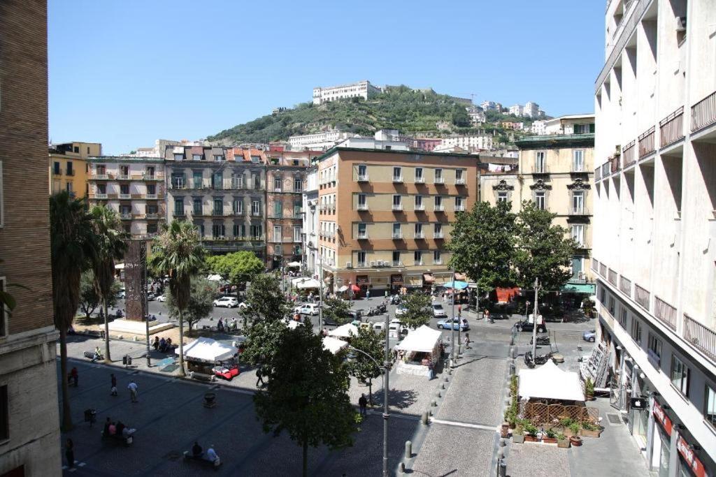 Boutique Hotel Piazza Carita Napoli Eksteriør bilde